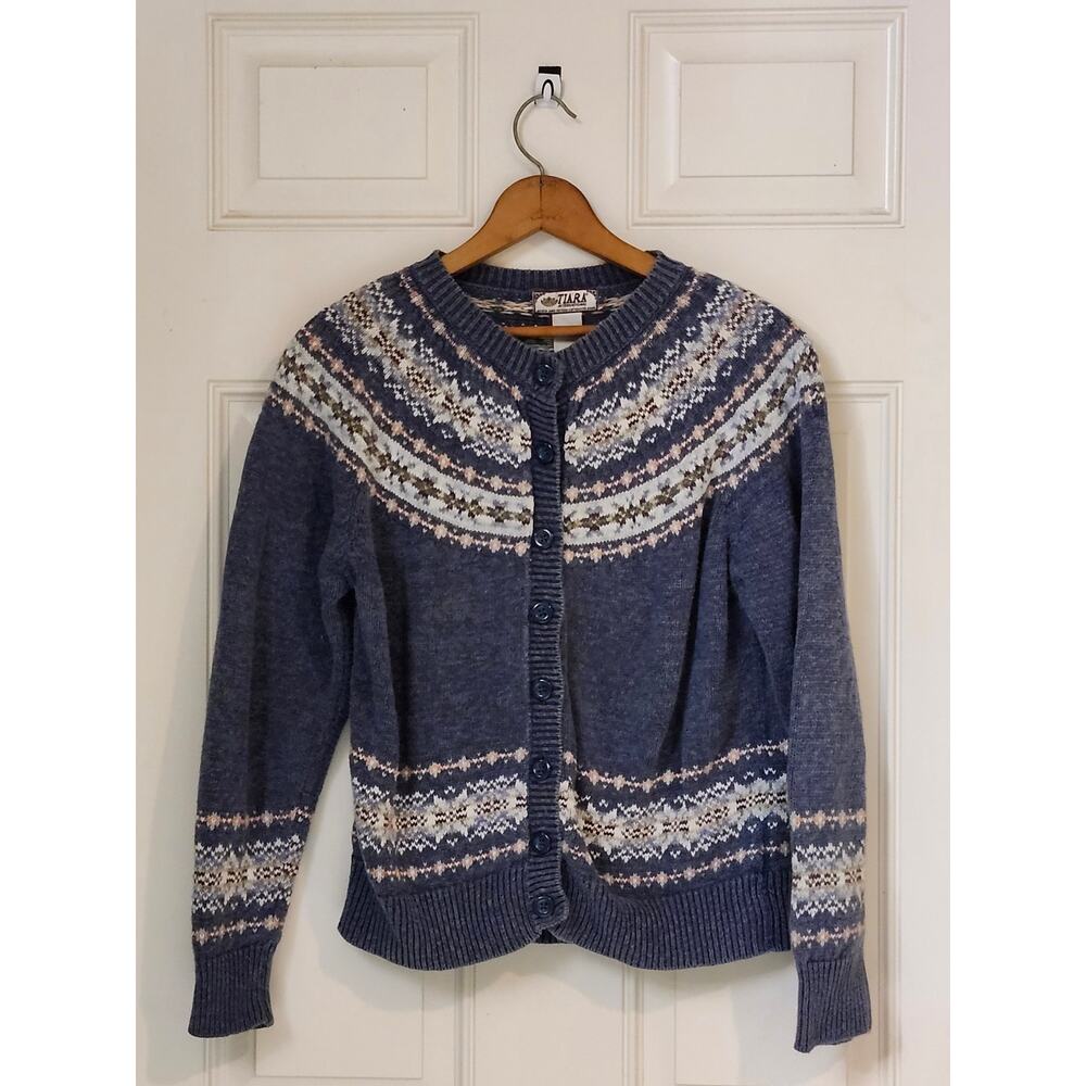Tiara International Vintage Women's sweater size medium